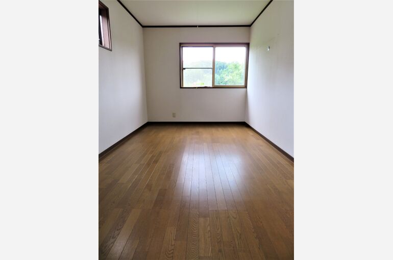 洋室7.5帖3