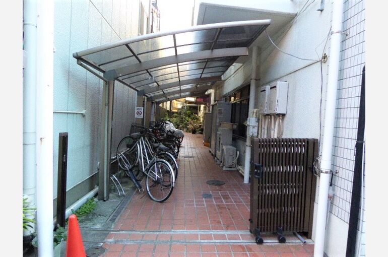 自転車置場2