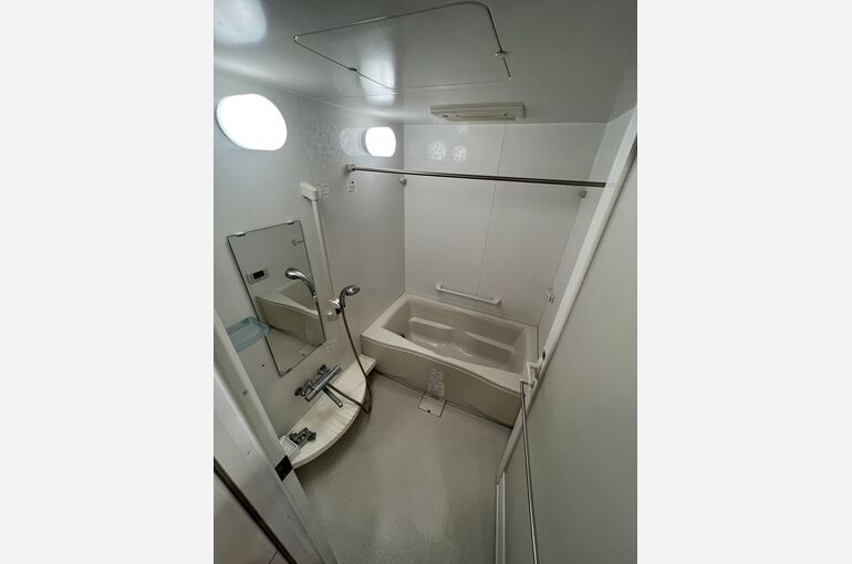バス