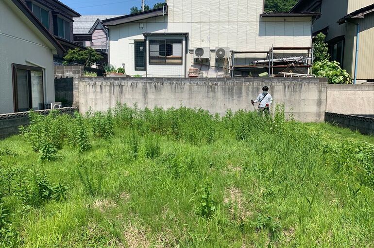 現地