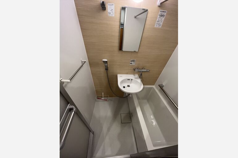 バス
