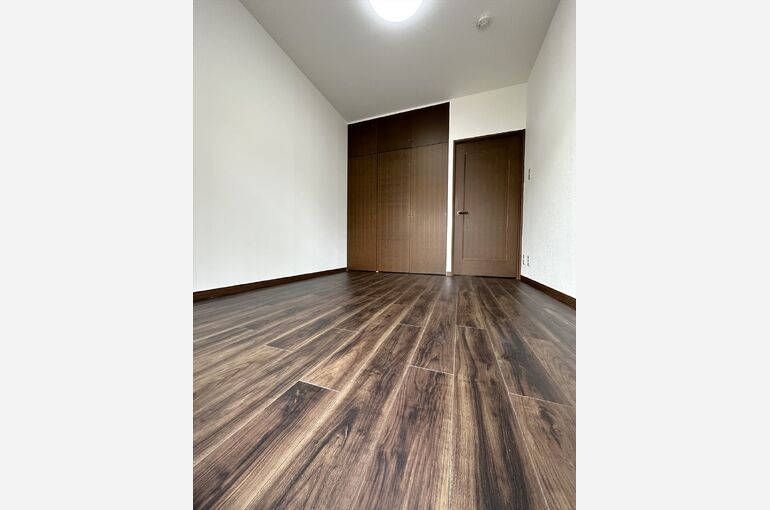 洋室5.3帖4